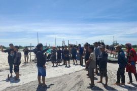 Satgas Gakkum Operasi Tertib Tambang Polda Babel amankan enam orang di lokasi tambang ilegal