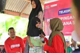 Telkomsel hadirkan pendampingan psikososial bagi anak terdampak bencana di Sumatera