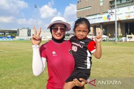 Pemanah Indonesia Choirunisa meraih dua emas SEA Games saat hamil anak kedua