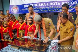 Wali Kota Bogor resmikan kelas baru SDN Kencana 1