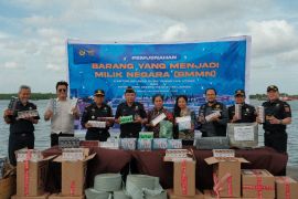 Perkuat pengawasan jelang akhir tahun, Bea Cukai Belawan musnahkan barang iIegal senilai ratusan juta
