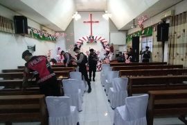 Polres Bojonegoro sterilisasi gereja jelang ibadah Natal