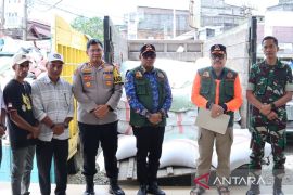 Pemkab Nagan Raya salurkan 61 ton beras untuk korban banjir bandang