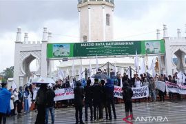 Gubernur Aceh ungkap arti pengibaran bendera putih oleh warga