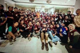 Gubernur menerima kembali  Tim Medis Sulsel usai misi kemanusiaan di Sumatera-Aceh