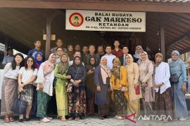 Balai Warga Kampung Ketandan Surabaya dilengkapi fitur mitigasi panas