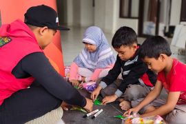 Saat Dongeng Menjadi Obat, Telkomsel Hadirkan Pendampingan Psikososial bagi 2.000 Anak Terdampak Bencana di Sumatera
