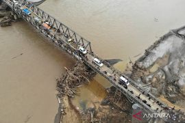 Land access to central Aceh reopens after flood, landslide damage