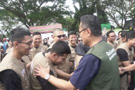 Danantara Indonesia dan BP BUMN Kerahkan Lebih dari 1.000 relawan dan 100 truk bantuan kemanusiaan untuk penanganan bencana