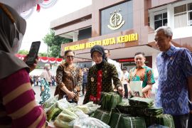 Pemkot Kediri: Operasi pasar bantu masyarakat belanja harga murah