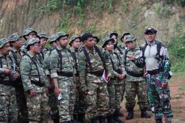 42 jurnalis ikuti latihan menembak gunakan senapan serbu SS1 di Kostrad Karawang