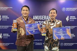 UMSURA raih emas dan perak Anugerah Diktisaintek 2025