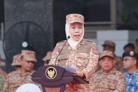 Khofifah ajak elemen bangsa teguhkan semangat bela negara