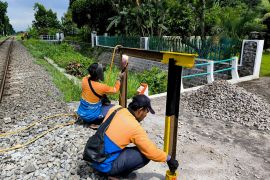 KAI tutup 193 perlintasan sebidang, mendukung angkutan Nataru