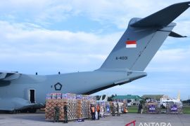 TNI AU kirim 19,5 ton bantuan bencana ke Aceh gunakan pesawat A400M