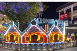 Singkawang siapkan ornamen Natal di beberapa titik pusat kota