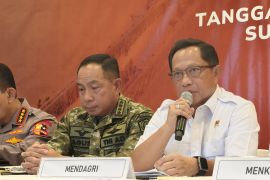 Mendagri menanggapi soal korban bencana kibarkan bendera putih