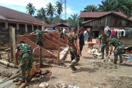 Kodam I/BB lanjutkan bangun MCK di Tapanuli Selatan setelah bencana