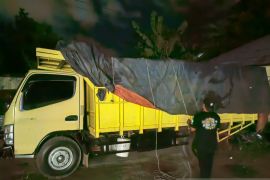 Polisi Belitung gagalkan pengiriman 49 karung pasir timah ilegal