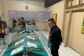 Cak Yebe apresiasi pameran Pusaka Brojo Wahni