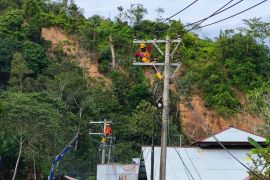 Sistem kelistrikan Aceh pulih, seluruh gardu induk beroperasi normal, kini PLN lanjutkan pemulihan distribusi hingga ke masyarakat