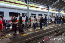 Jumlah penumpang di stasiun Daop Jember meningkat jelang libur Nataru
