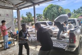 Pasaman Barat salurkan bantuan bagi warga terdampak banjir