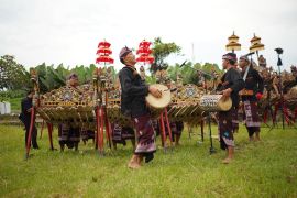 Tiga orang dikukuhkan sebagai legenda musik Jegog Jembrana Bali