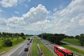 Astra Tol Cipali: 31 ribu unit kendaraan melintas H-4 Natal 2025