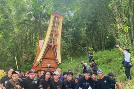 Pesta Rambu Solo Toraja, perekat regenerasi