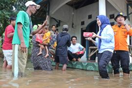 Atasi banjir, Bupati Serang koordinasikan normalisasi sungai