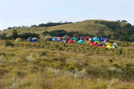 Balai TNGR turunkan puluhan petugas bersihkan kawasan Gunung Rinjani