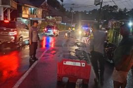 Hujan deras akibatkan Jalan Lintas Curup-Lubuklinggau amblas