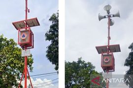 Pemkot Bekasi pasang alat peringatan dini banjir