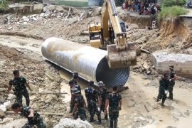 Kodam I/BB lanjutkan bangun jembatan di Langkat permudah akses warga