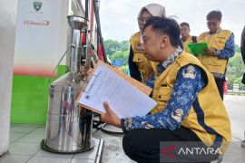 Pemkab Cirebon menjamin takaran dan pasokan BBM aman saat libur Nataru