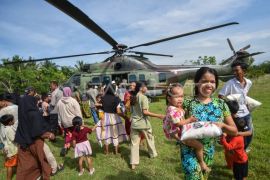 Distribusi bantuan lewat udara ke Pasaman Barat Page 3 Small