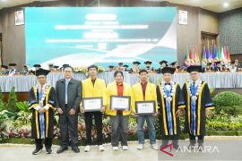 ULM bebaskan uang kuliah tahunan 200 mahasiswa terdampak bencana Sumatera