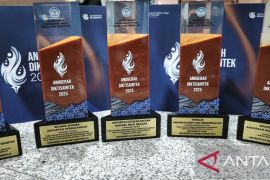 UNG boyong lima penghargaan anugerah Diktisaintek 2025