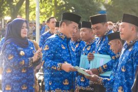 Gubernur NTB lantik 9.411 PPPK paruh waktu