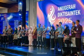 LLDIKTI Wilayah X raih dua Gold Winner pada Anugerah Diktisaintek 2025
