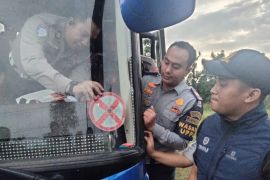 Polda periksa kelaikan bus di Jatim jelang Natal-Tahun Baru