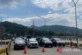 ASDP prediksi puncak arus di Merak pada 23-24 Desember