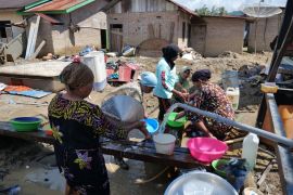 Bakti BCA jangkau Batang Toru, serahkan bantuan langsung serta dukung instalasi air bersih dan MCK