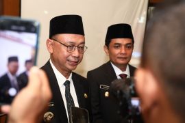 Edi imbau warga rayakan natal dan tahun baru dengan sederhana