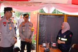 Kapolda Kalimantan Utara Tinjau Pos Pelayanan Operasi Lilin Kayan 2025