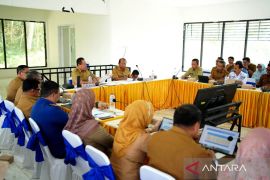 Gubernur Gorontalo motivasi PNS beri kinerja terbaik di 2026