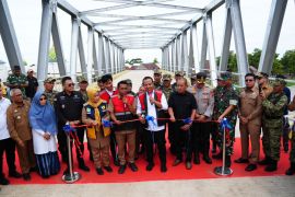 Peresmian Jembatan Sungai Malake di Sidrap jawab aspirasi warga