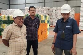 Bulog Batam pastikan stok beras terjaga hingga 4 bulan