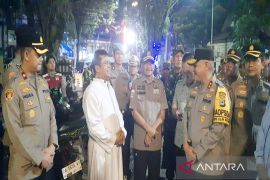 Kapolda Kalsel pastikan malam Natal di 155 gereja berjalan kondusif